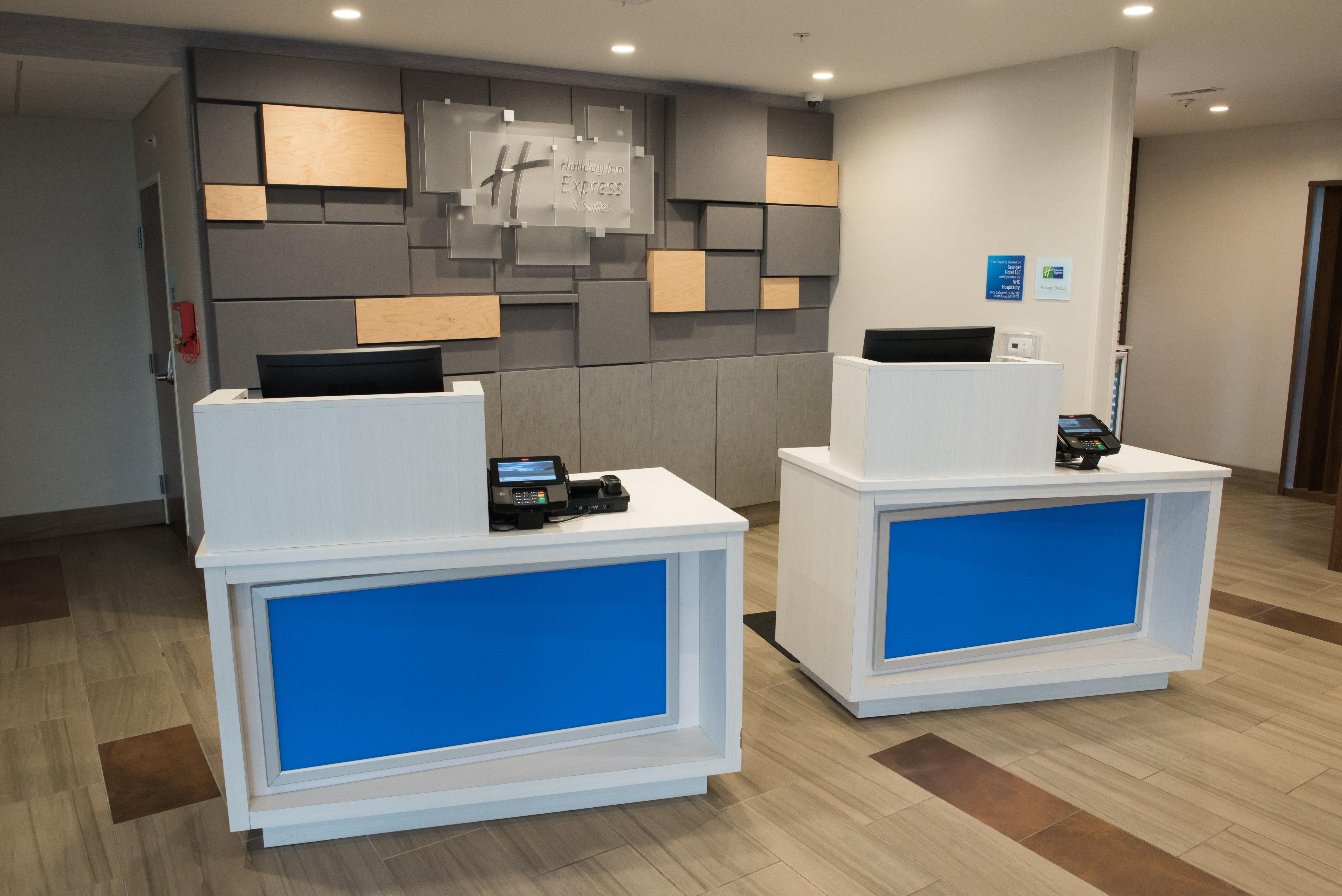 Holiday Inn Express Hotel & Suites East Lansing By Ihg Extérieur photo