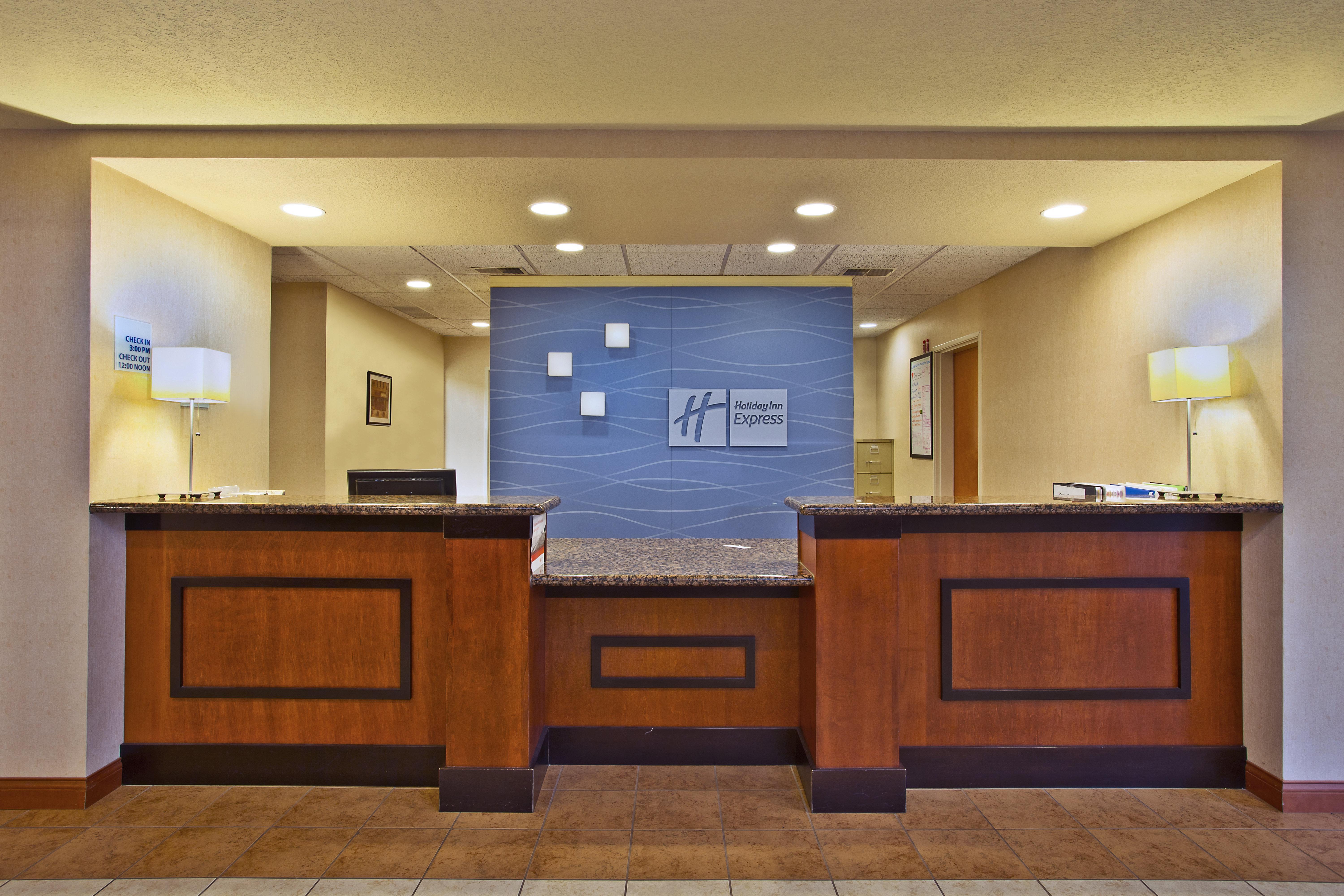 Holiday Inn Express Hotel & Suites East Lansing By Ihg Extérieur photo
