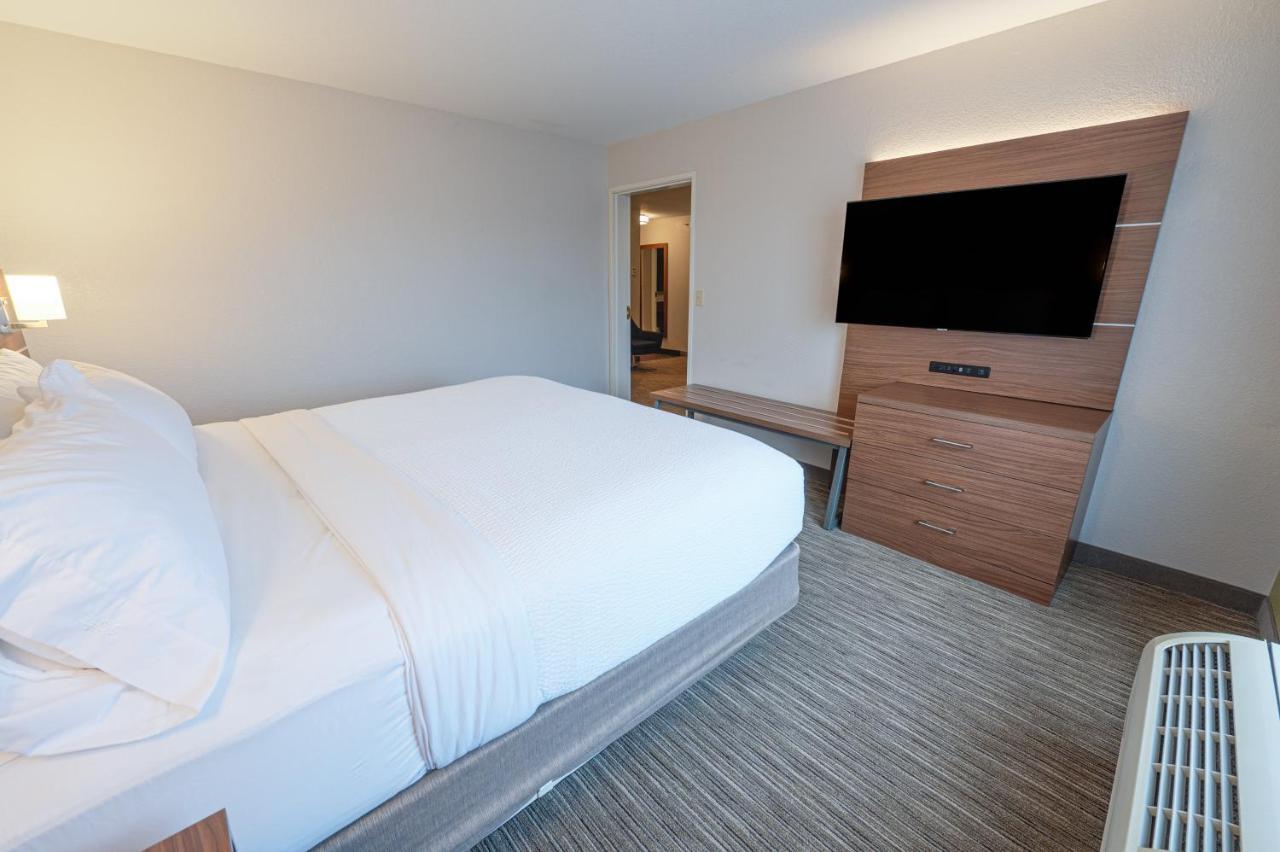 Holiday Inn Express Hotel & Suites East Lansing By Ihg Extérieur photo