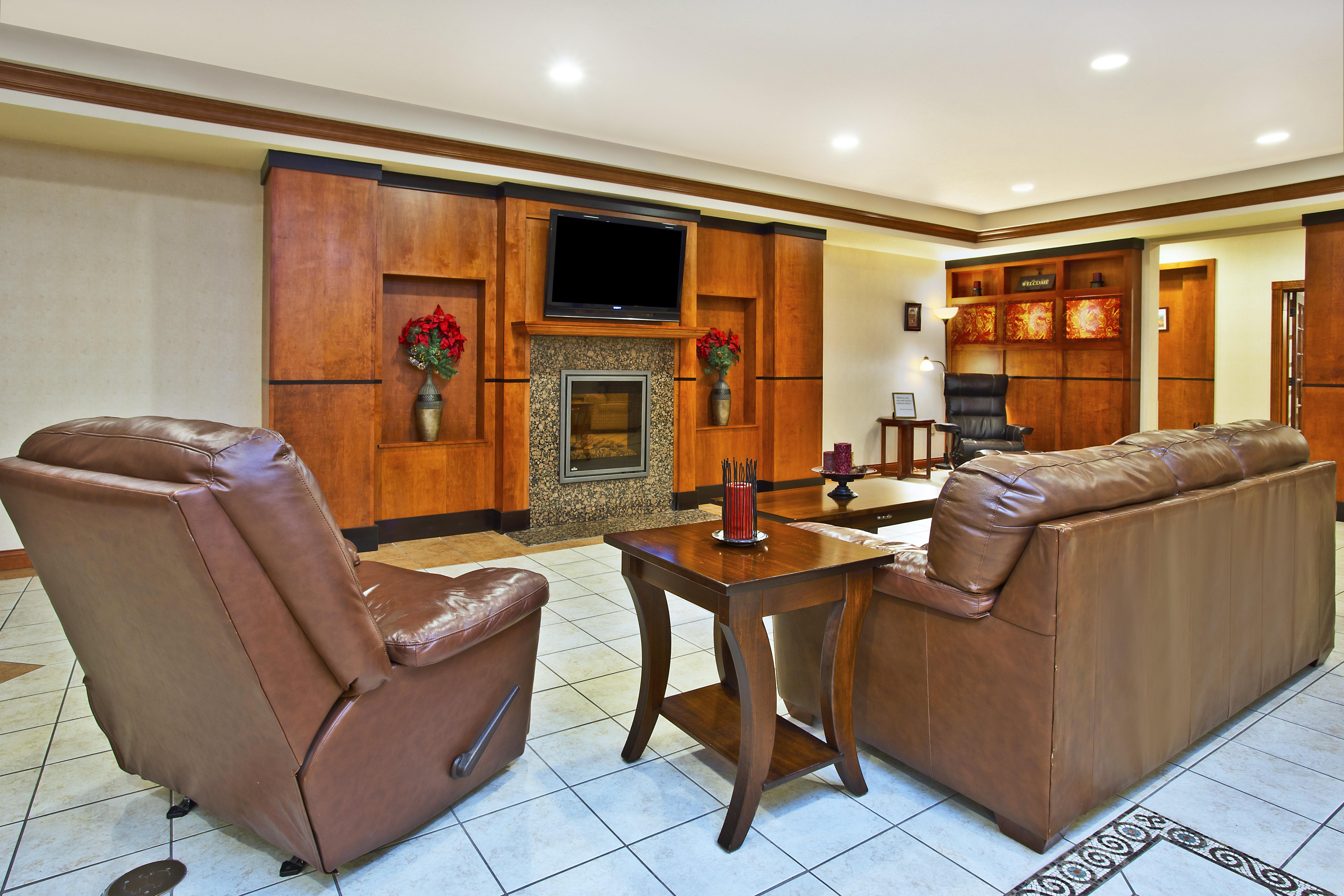 Holiday Inn Express Hotel & Suites East Lansing By Ihg Extérieur photo