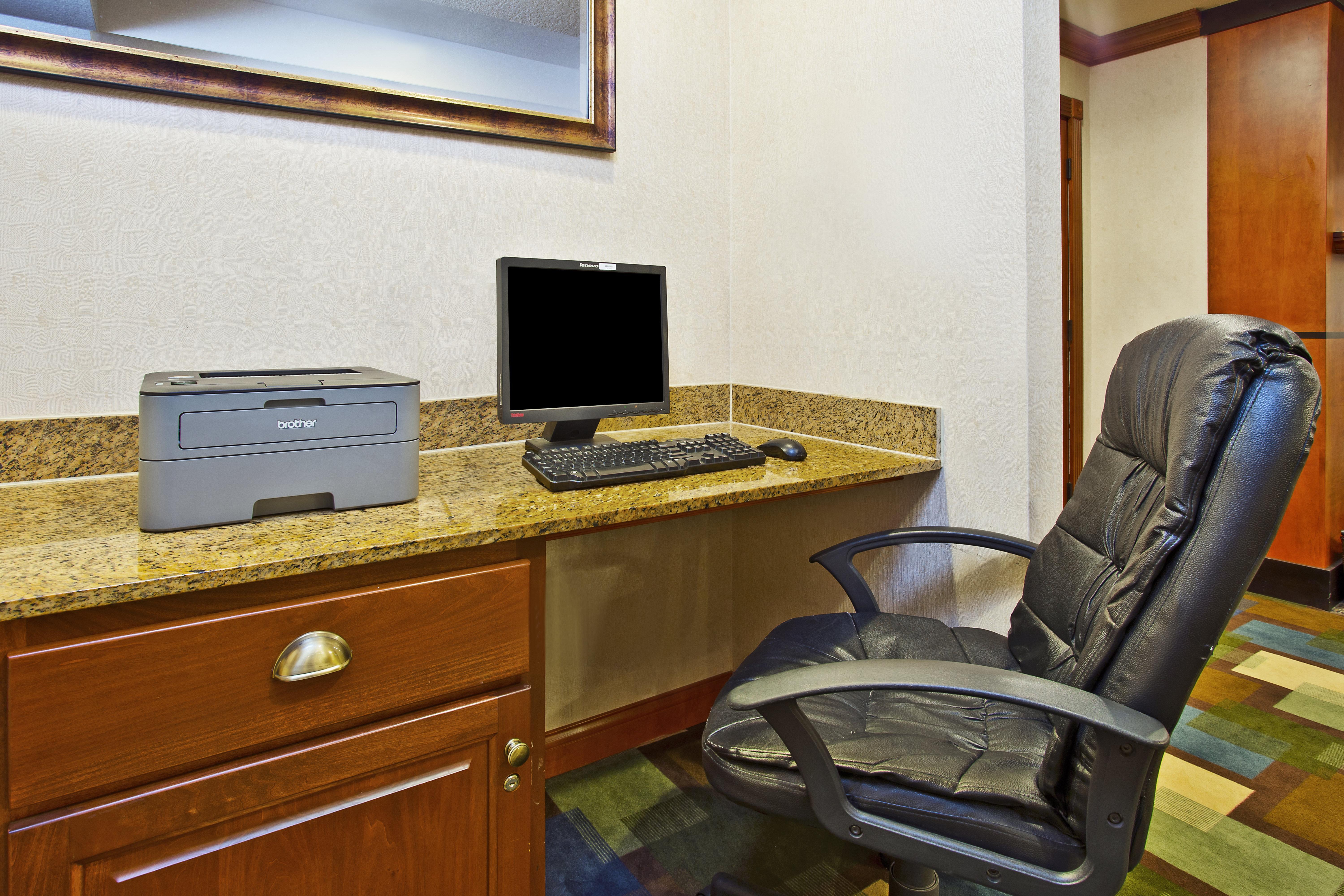 Holiday Inn Express Hotel & Suites East Lansing By Ihg Extérieur photo