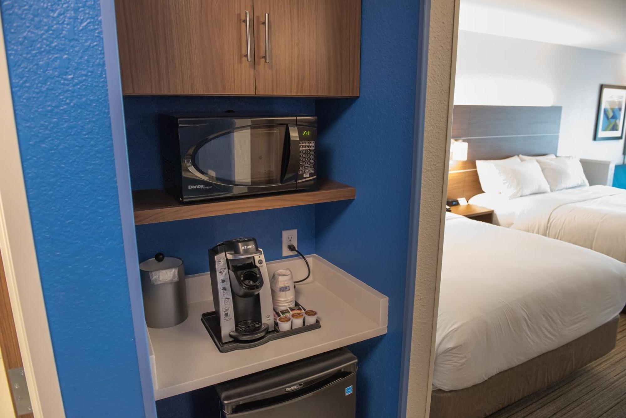 Holiday Inn Express Hotel & Suites East Lansing By Ihg Extérieur photo
